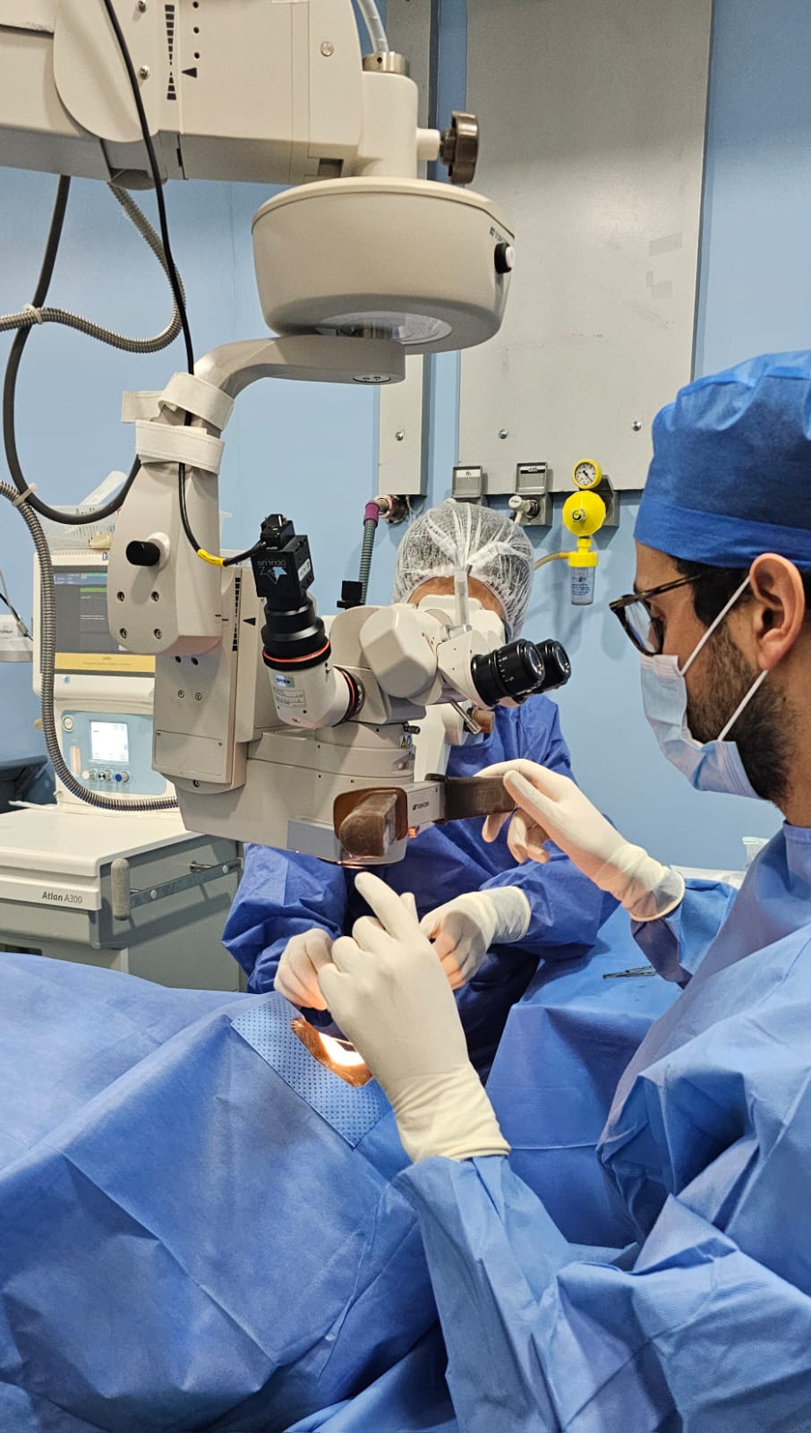 Dr Salim Naoum en consultation à la Clinique Chantecler